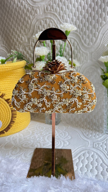 Baiza Zardozi Hand Embroidered Clutch